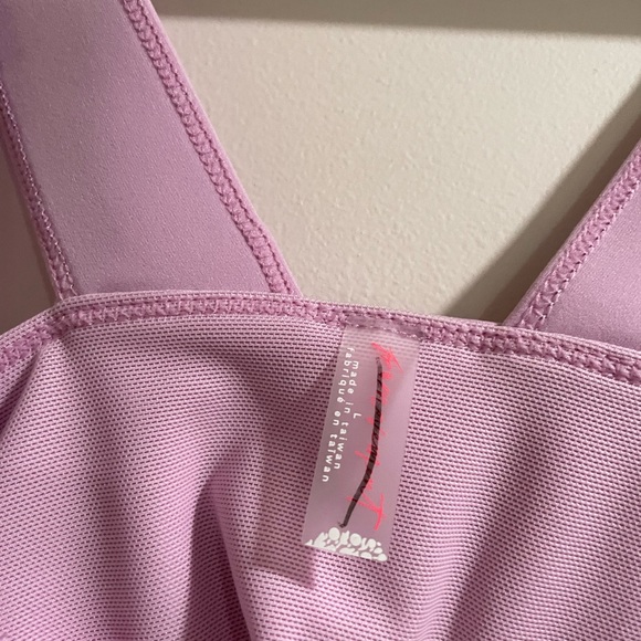 NWOT Free People Movement Lilac Ruffle Sports Bra Size Large - Picture 4 of 7